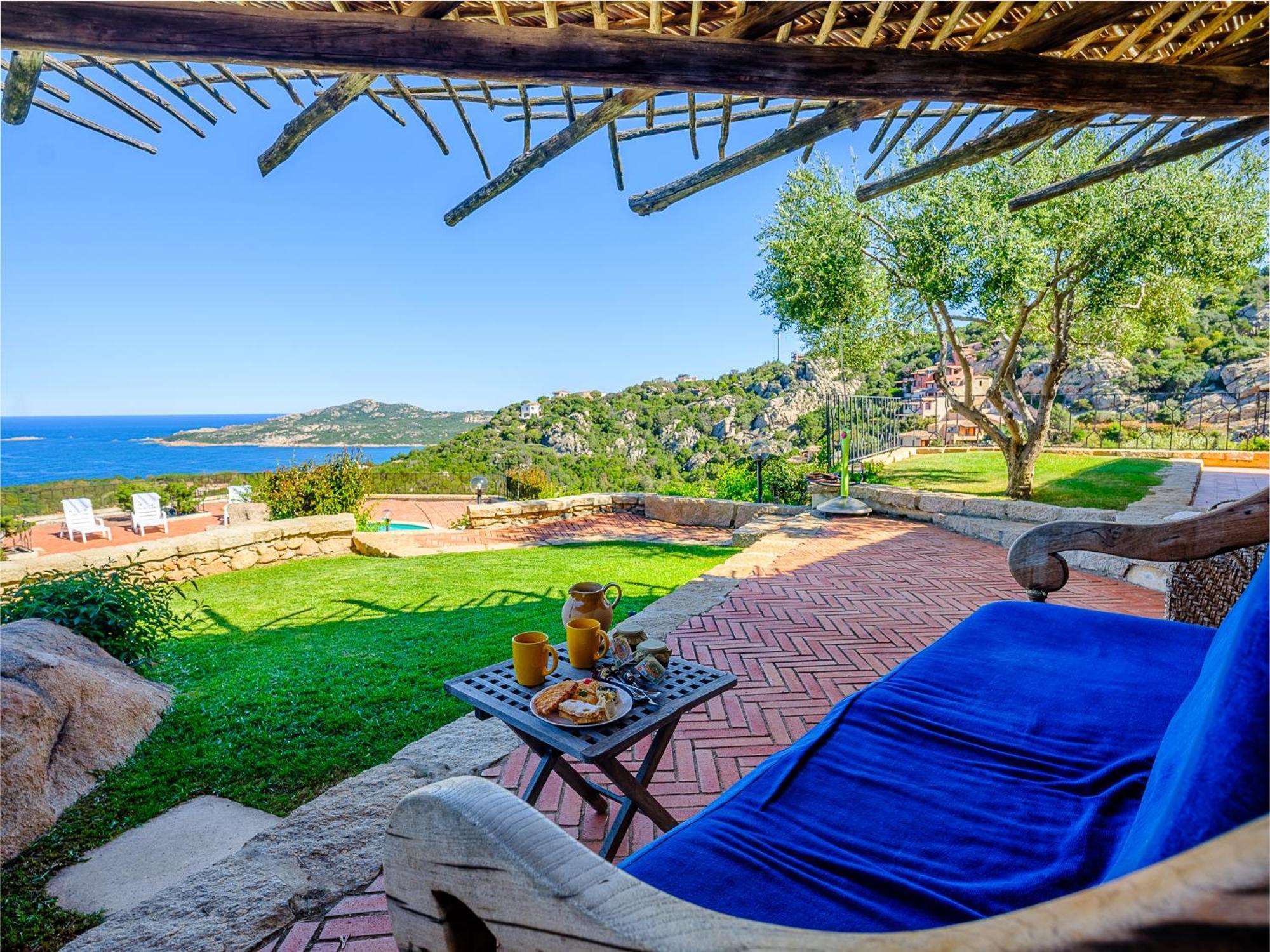 Sardinia Family Villas - Villa Carmen With Sea View And Pool ポルト・チェルボ エクステリア 写真